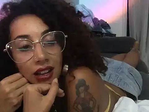 Snapshot of goddessmetzi chatting on July 2026 03:58:02 AM goddessmetzi online show from July 2026 03:58:02 AM