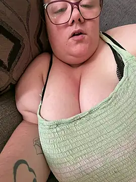 Snapshot of Honey_HazelX chatting on June 2026 07:35:02 AM Honey HazelX online show from June 2026 07:35:02 AM