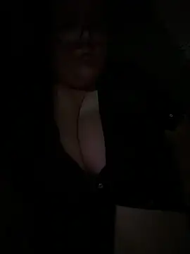 Snapshot of Honey_HazelX chatting on June 2026 06:41:01 PM Honey HazelX online show from June 2026 06:41:01 PM