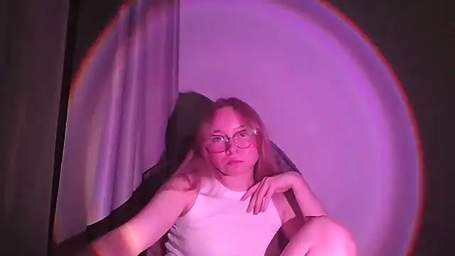 Vinelly online show from June 2026 06:56:01 PM