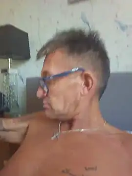 Snapshot of TheKnobSlobberer chatting on July 2026 08:08:01 AM TheKnobSlobberer online show from July 2026 08:08:01 AM