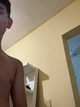 Angeloivan0 online show from July 2026 07:25:01 AM
