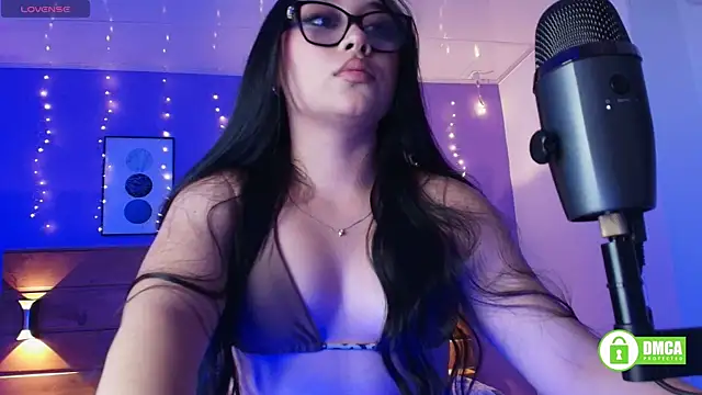juanita martel online show from June 2026 09:46:02 PM