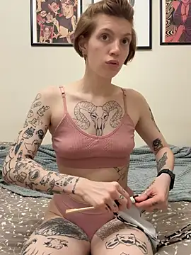 ginger-creamyy online show from June 2026 06:35:02 PM