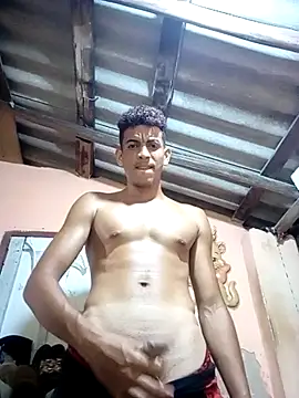 Maikitofrancis online show from June 2026 08:57:02 PM