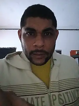 Snapshot of Iniciantecurioso2 chatting on July 2026 02:46:01 AM Iniciantecurioso2 online show from July 2026 02:46:01 AM