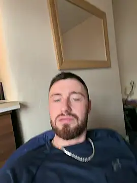 HelloFrankieboy online show from July 2026 06:48:02 PM