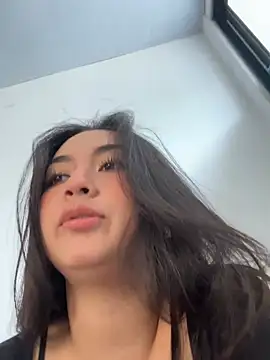Kaia Bloom online show from July 2026 07:53:02 PM