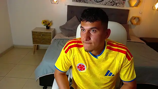Lucas morenty online show from July 2026 08:26:02 PM