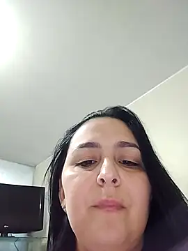 valeria1883 online show from July 2026 06:15:02 PM