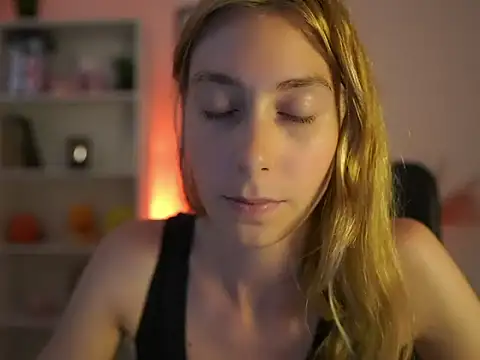 RachelMoore18 online show from July 2026 01:27:01 PM