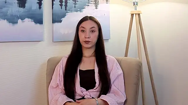 JinnyMenzella online show from July 2026 05:10:02 AM