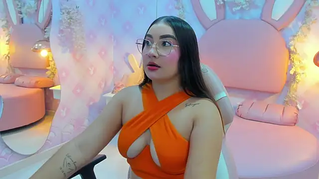 Lizzi-Carter online show from July 2026 03:52:01 AM