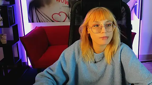 ReminaMeow online show from July 2026 01:47:02 PM