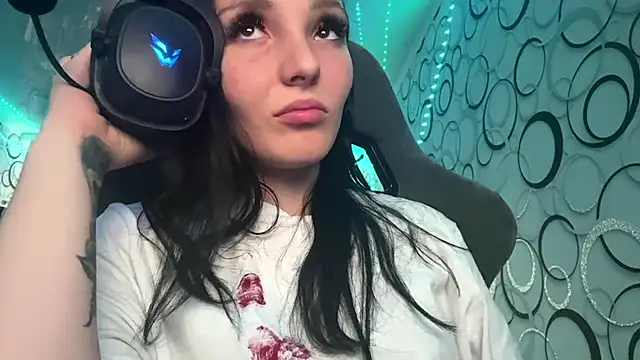 DetraBasner online show from July 2026 02:20:01 PM