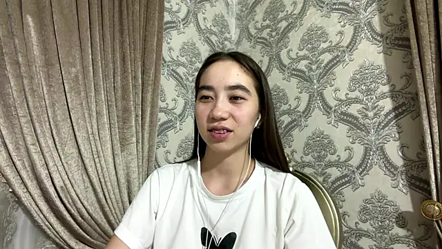 Snapshot of cocoSharms chatting on July 2026 03:05:01 PM cocoSharms online show from July 2026 03:05:01 PM