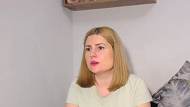 Snapshot of alisenties chatting on January 2026 03:36:02 PM alisenties online show from January 2026 03:36:02 PM