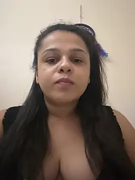 laisagauchinha online show from July 2026 06:18:01 AM