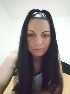 I amArianaa online show from July 2026 10:04:01 PM