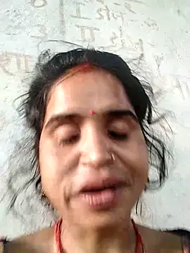 Simran Love143 online show from July 2026 12:33:02 PM