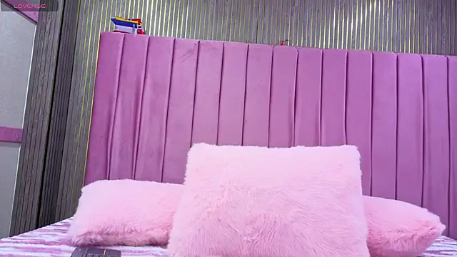 Sofia Messy- online show from July 2026 04:08:01 AM