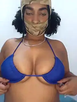 Neferttitt online show from July 2026 05:27:01 PM