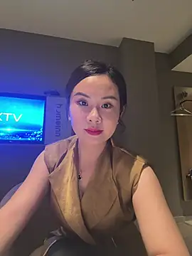 Snapshot of Yanyan__888 chatting on July 2026 02:04:02 PM Yanyan 888 online show from July 2026 02:04:02 PM