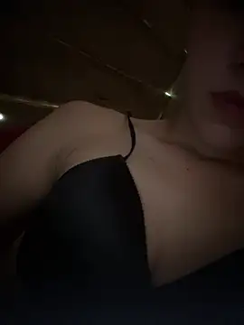 Snapshot of Jully-love chatting on July 2026 09:11:02 AM Jully-love online show from July 2026 09:11:02 AM