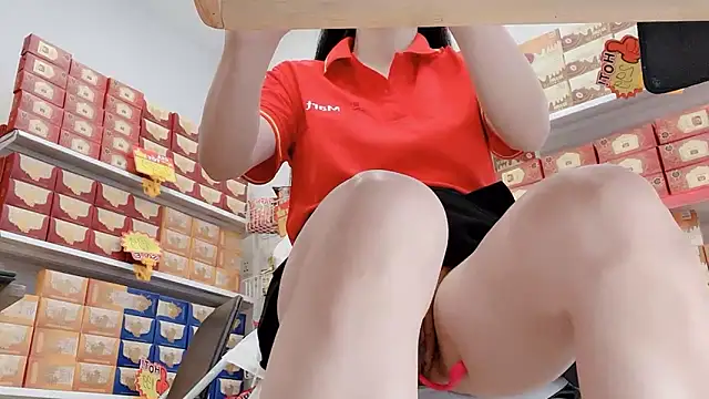 Snapshot of Katy_Bae chatting on March 2026 04:51:02 AM Katy Bae online show from March 2026 04:51:02 AM