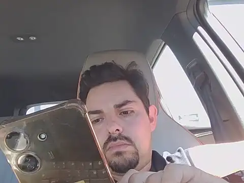 Snapshot of robredoj chatting on November 2025 02:43:02 PM robredoj online show from November 2025 02:43:02 PM