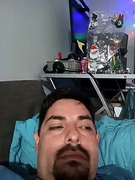 Snapshot of robredoj chatting on December 2025 01:02:02 AM robredoj online show from December 2025 01:02:02 AM