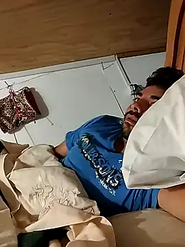 Snapshot of robredoj chatting on February 2026 03:38:02 AM robredoj online show from February 2026 03:38:02 AM