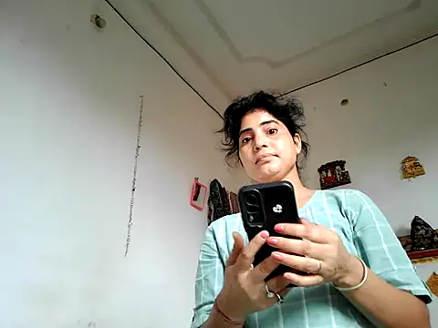 POJA SHARMAA online show from July 2026 05:29:01 AM