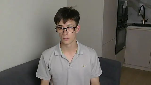 ElijahTarlet online show from August 2026 04:17:02 PM