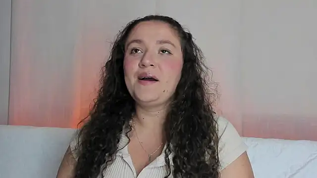 Snapshot of _camilacurly chatting on August 2026 03:49:02 AM camilacurly online show from August 2026 03:49:02 AM