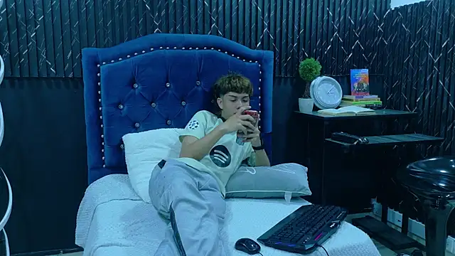 Prince Jannell online show from July 2026 08:08:02 PM