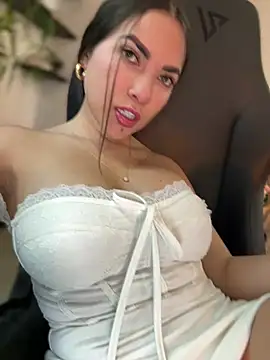 HannaBeckett online show from May 2026 07:41:01 PM