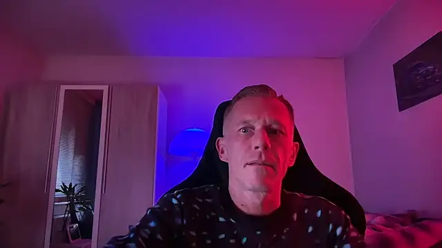 slaveboy2016xh online show from October 2025 10:29:02 PM