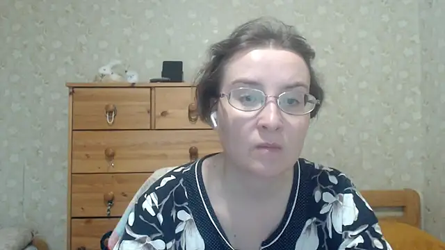 Smart Rose online show from April 2026 04:08:01 PM