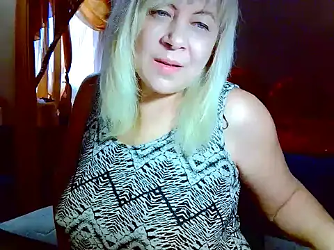 AgoniA7 online show from April 2026 06:54:01 AM