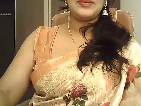 Snapshot of Spandana_Sweety chatting on December 2025 06:18:01 AM Spandana Sweety online show from December 2025 06:18:01 AM