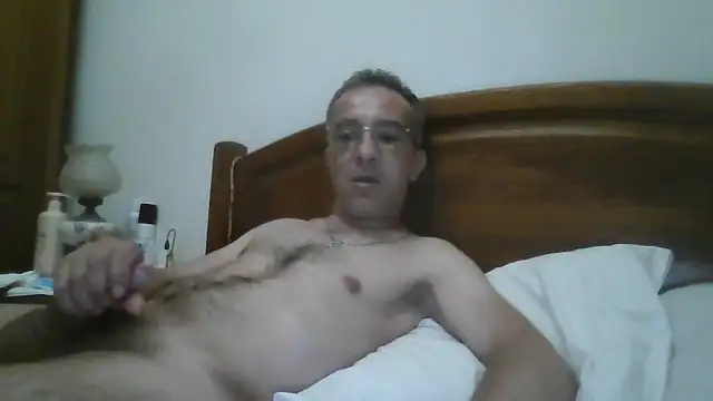 CarlosRocha73 online show from May 2026 01:10:02 AM