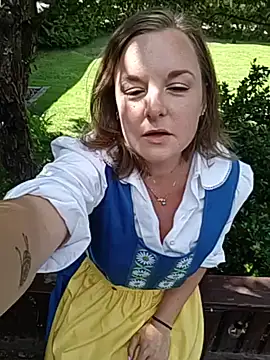 SwedishJennifer online show from June 2026 12:20:02 PM