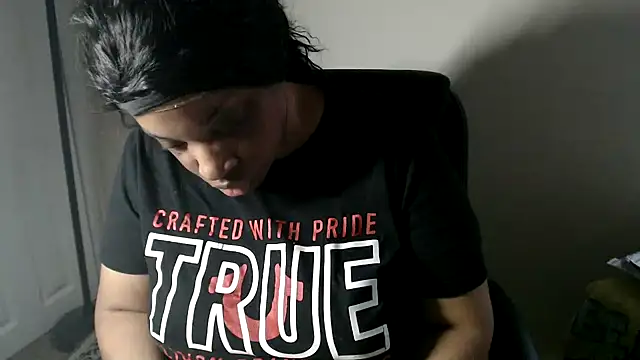 Sexymona1218 online show from April 2026 10:18:01 PM