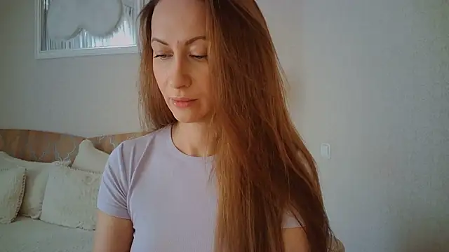 Luna Hoty online show from June 2026 11:08:02 AM