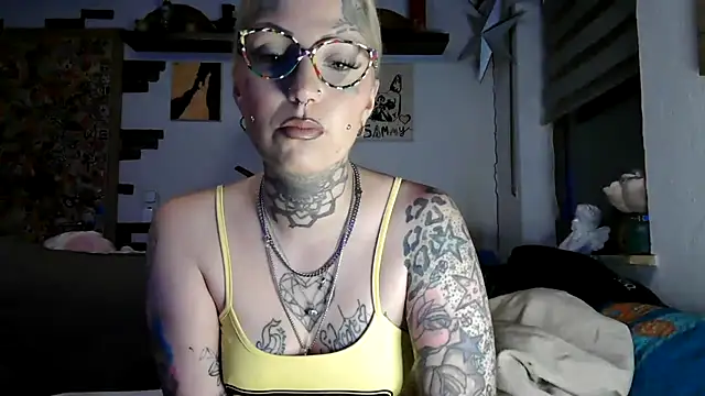 RoxxyInk online show from May 2026 10:11:02 PM