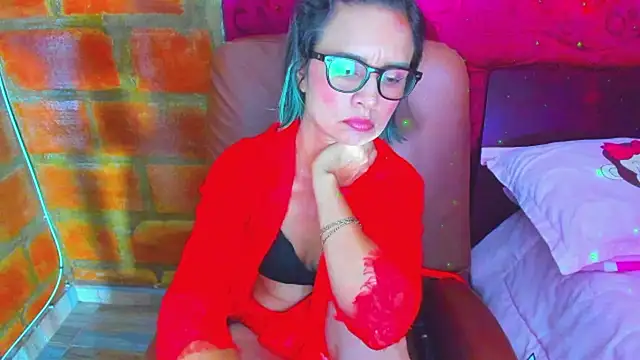 Snapshot of BrianaGarner chatting on July 2026 02:15:02 AM BrianaGarner online show from July 2026 02:15:02 AM