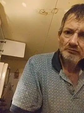 ROBERT0516 online show from March 2026 01:07:02 PM