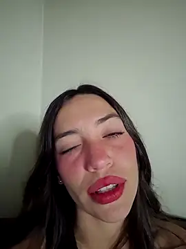 loveuu-bae online show from April 2026 03:29:01 AM