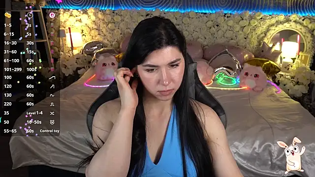 EmilyCandyy online show from May 2026 06:10:02 AM